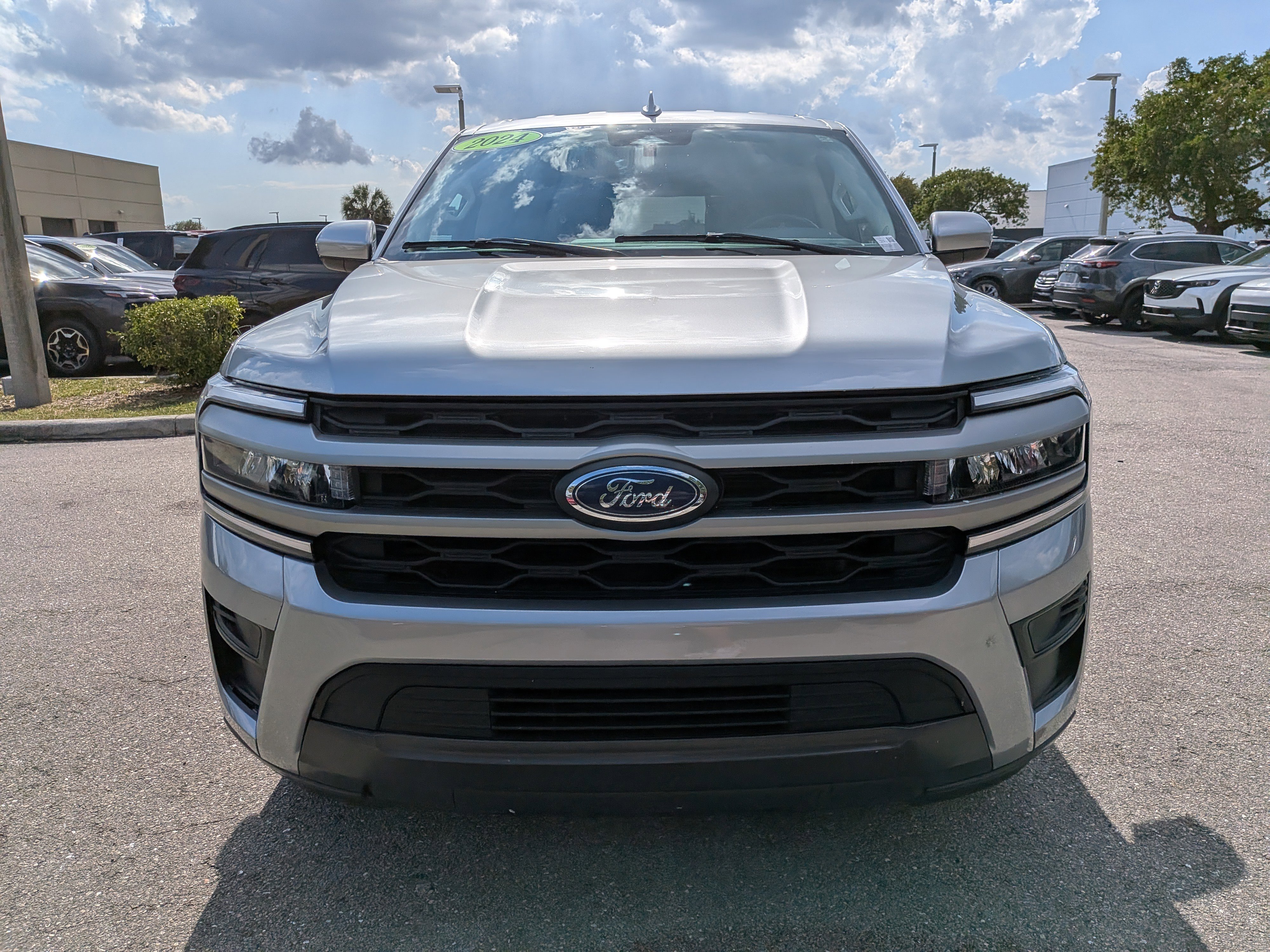 Used 2024 Ford Expedition Max XLT RWD image 10