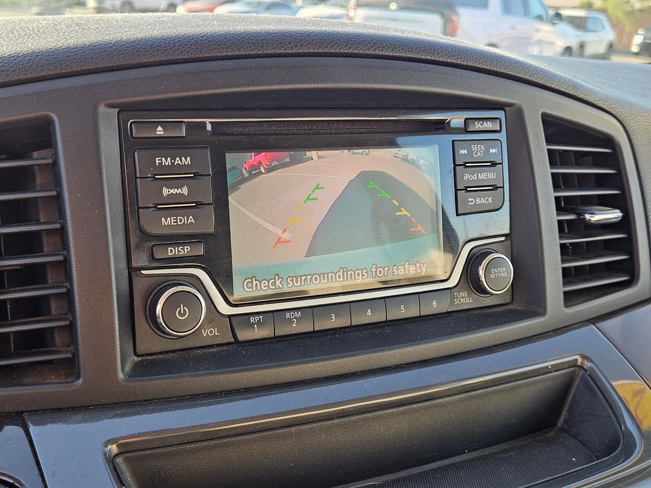 Used 2017 Nissan Quest SV image 28