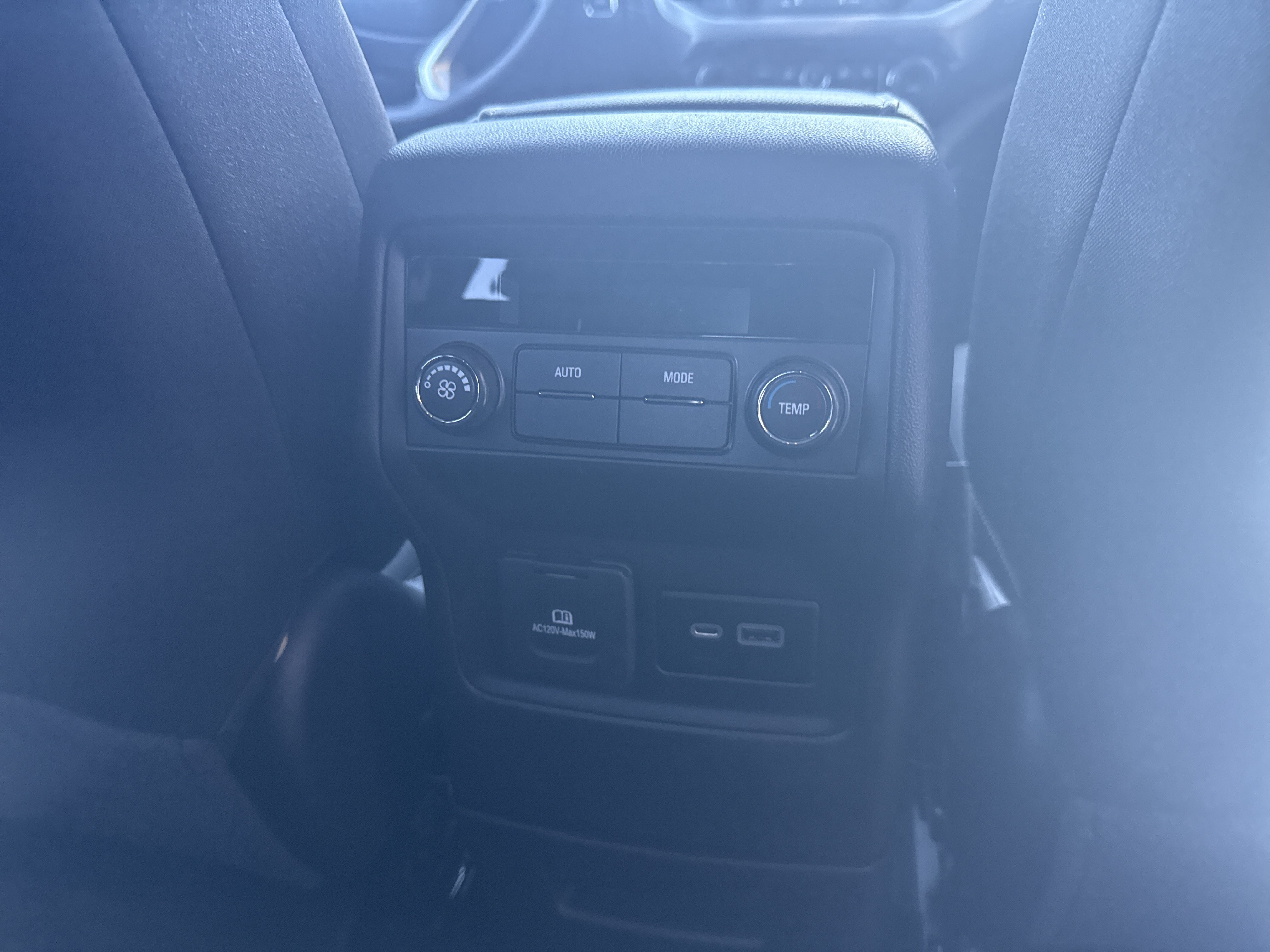 Used 2023 GMC Acadia SLE w/ Driver Convenience Package FWD image 20
