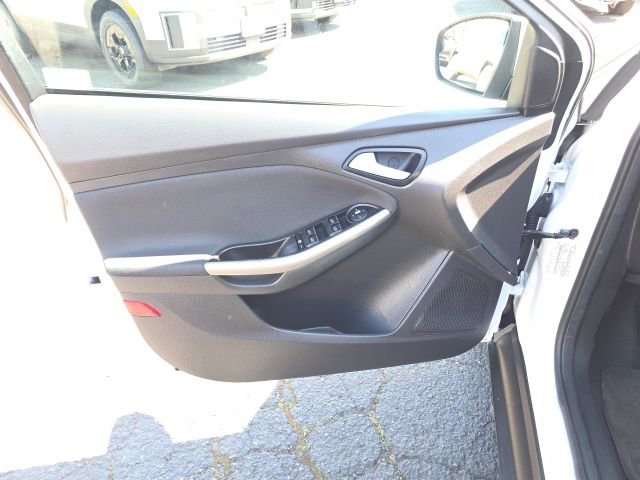 Used 2012 Ford Focus SEL image 8