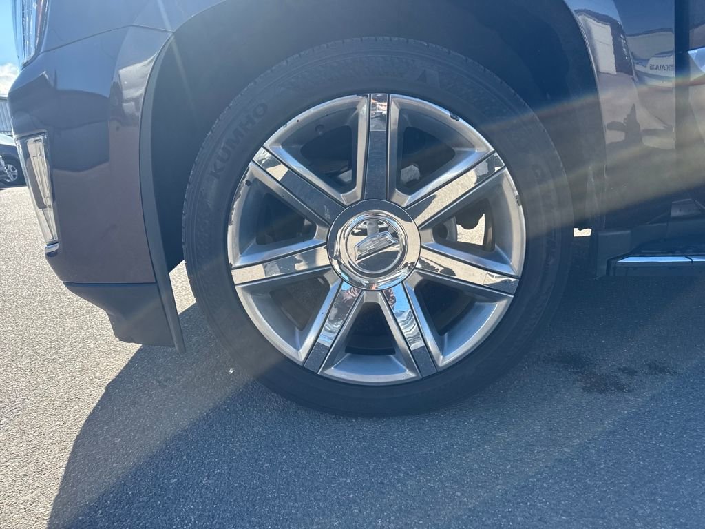 Used 2016 Cadillac Escalade ESV Luxury RWD image 25