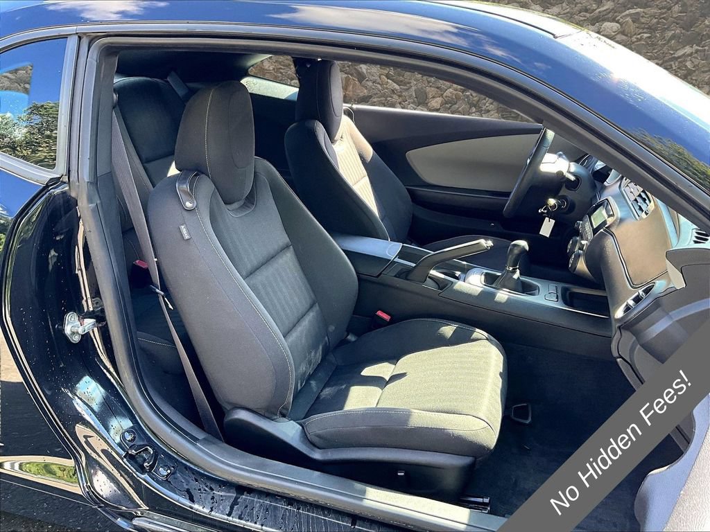 Used 2014 Chevrolet Camaro LS RWD image 7
