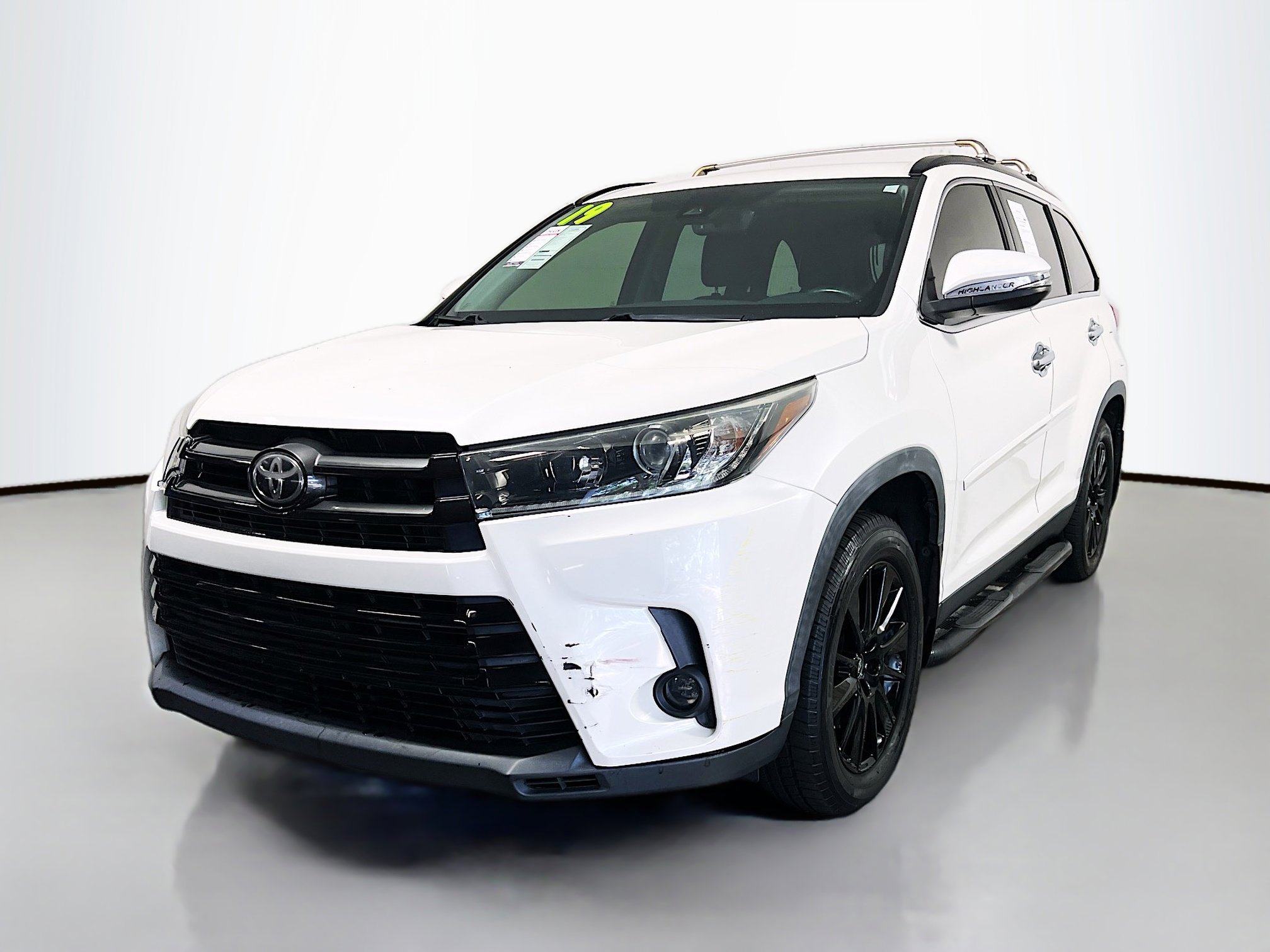 Used 2019 Toyota Highlander SE AWD/4WD image 10