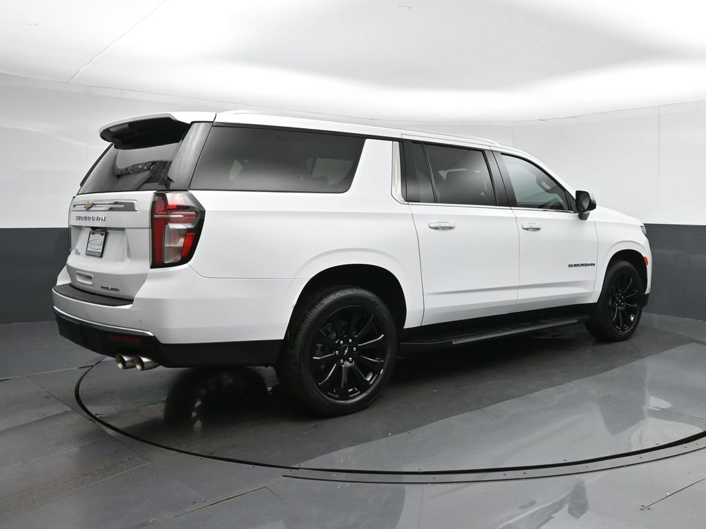 Used 2021 Chevrolet Suburban Premier AWD/4WD image 7