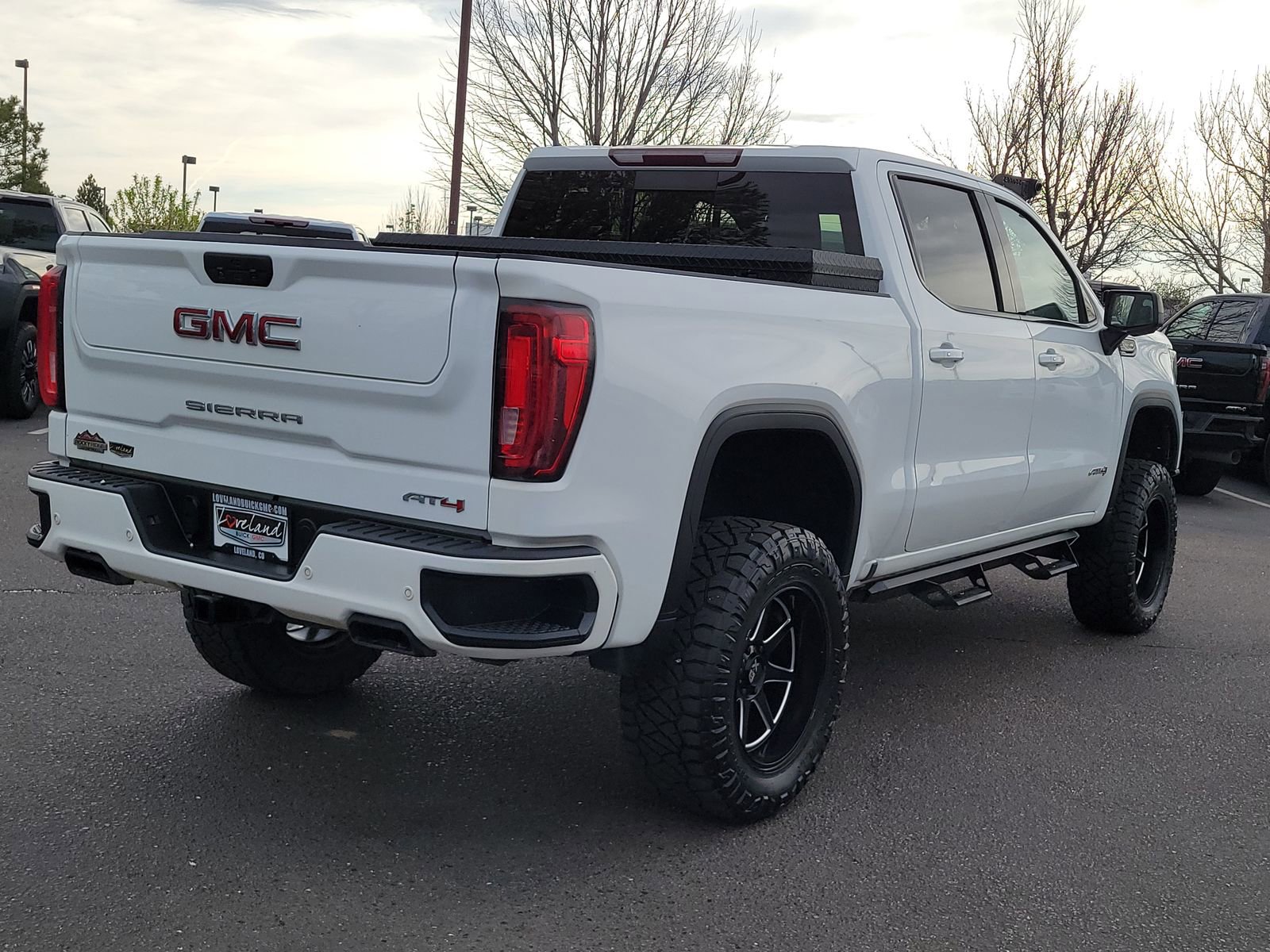 Used 2019 GMC Sierra 1500 AT4 w/ AT4 Premium Package image 3