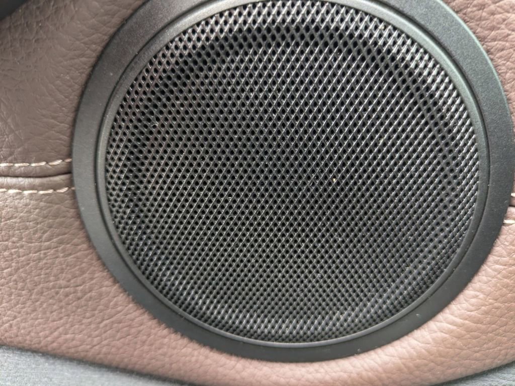 Used 2018 BMW X1 xDrive28i image 14