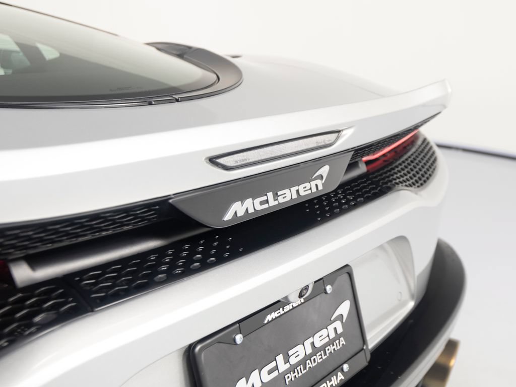Used 2022 McLaren GT RWD image 38