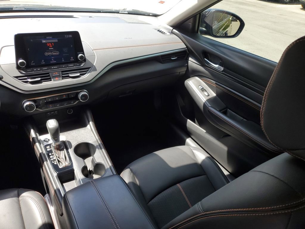 Used 2021 Nissan Altima 2.5 SR w/ SR Premium Package FWD image 16