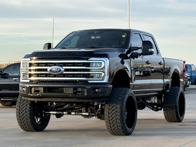 Used 2024 Ford F250 King Ranch w/ FX4 Off-Road Package AWD/4WD image 3
