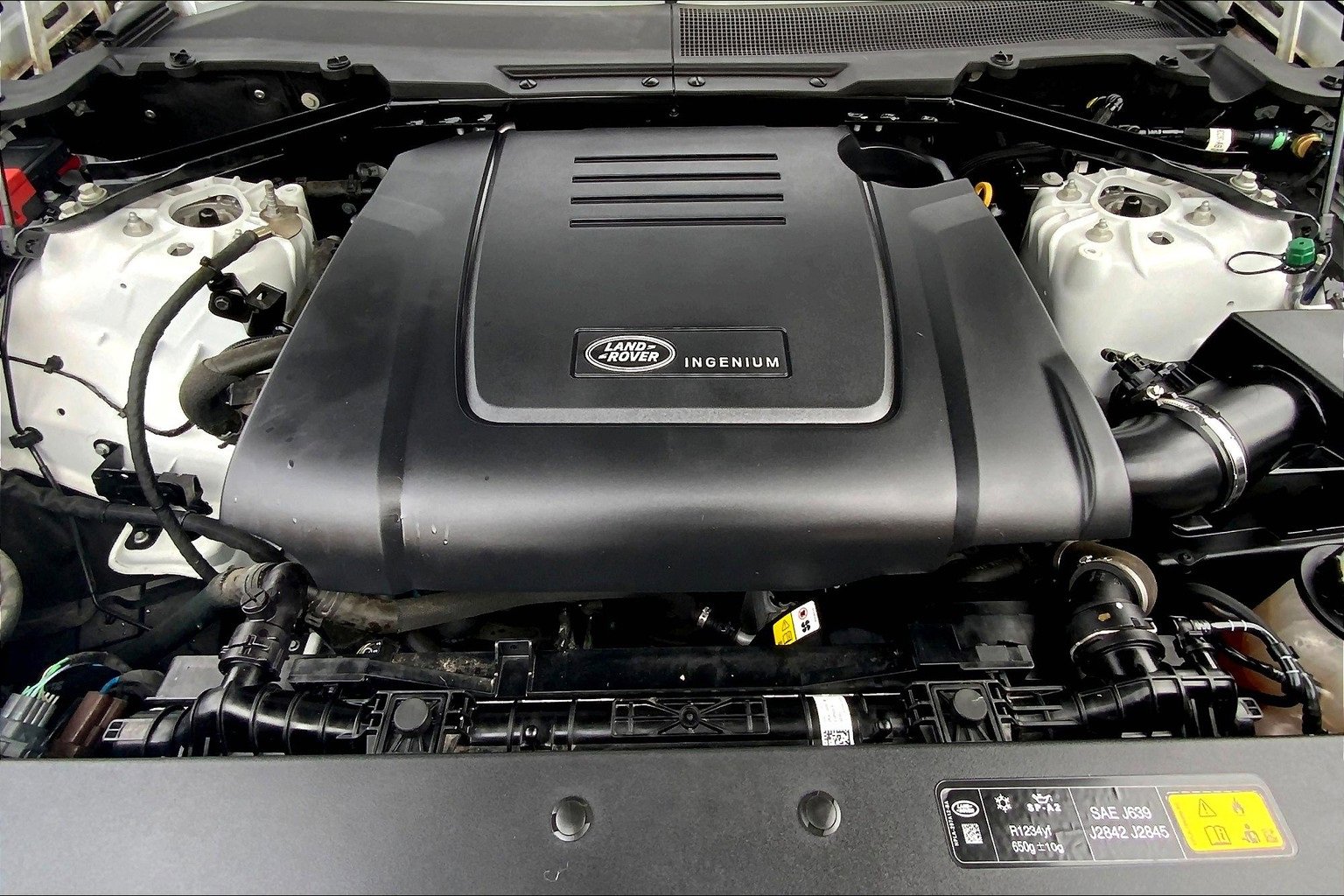 Used 2022 Land Rover Defender 110 S image 29