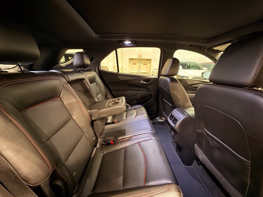 Used 2022 Chevrolet Equinox RS w/ RS Leather Package FWD image 33