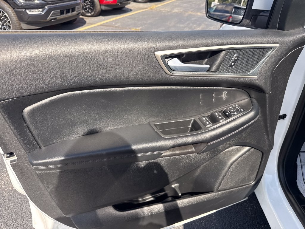 Used 2024 Ford Edge SEL AWD/4WD image 25
