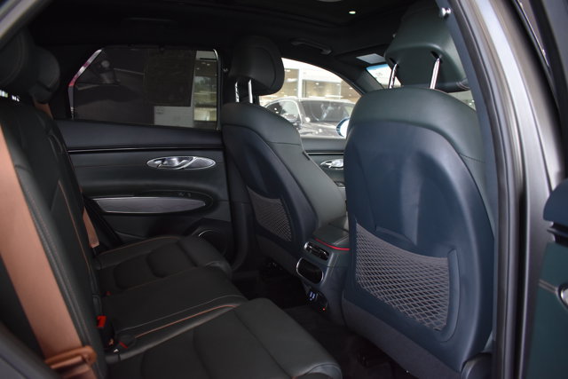 Used 2023 Genesis GV70 2.5T w/ Advanced Package AWD/4WD image 27