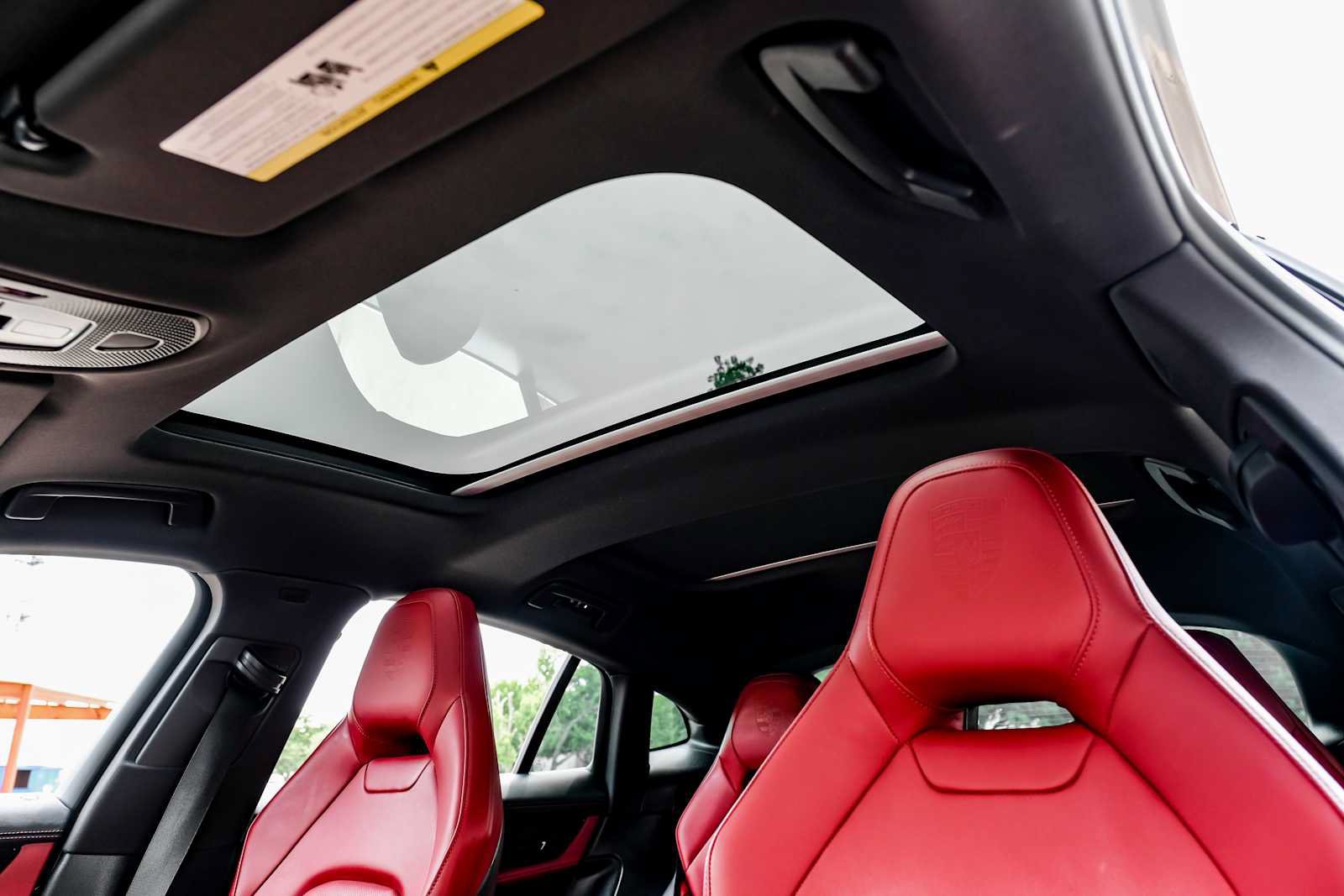 Used 2024 Porsche Panamera RWD image 5