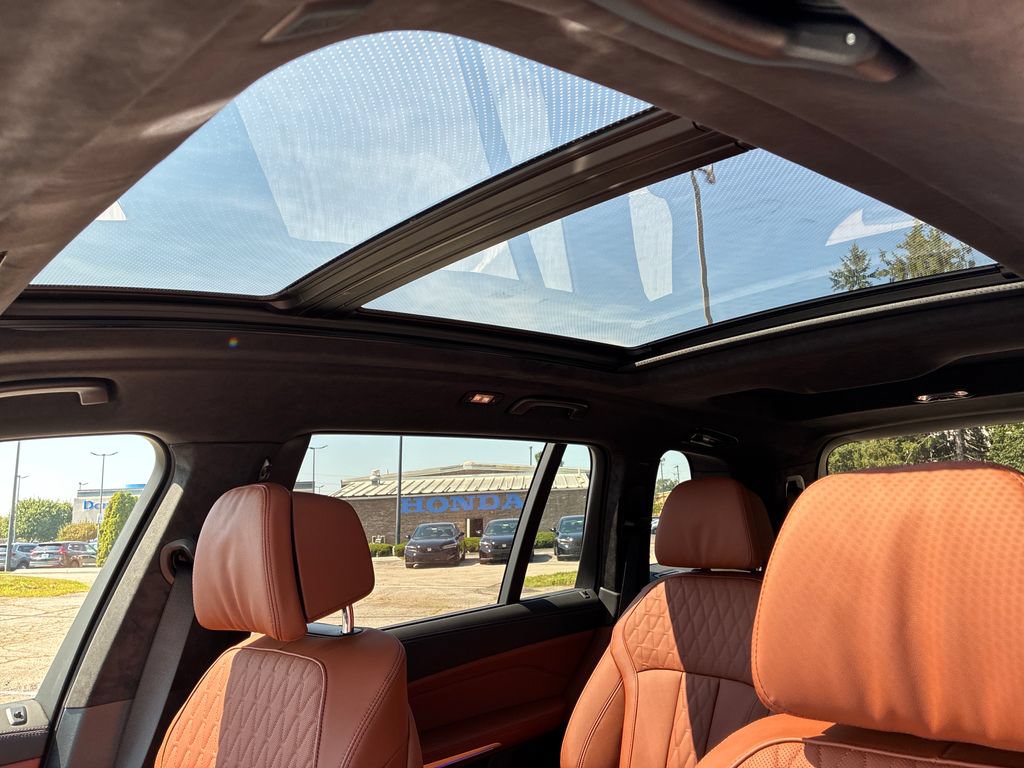 New 2027 BMW X7 xDrive40i w/ Executive Package AWD/4WD image 17