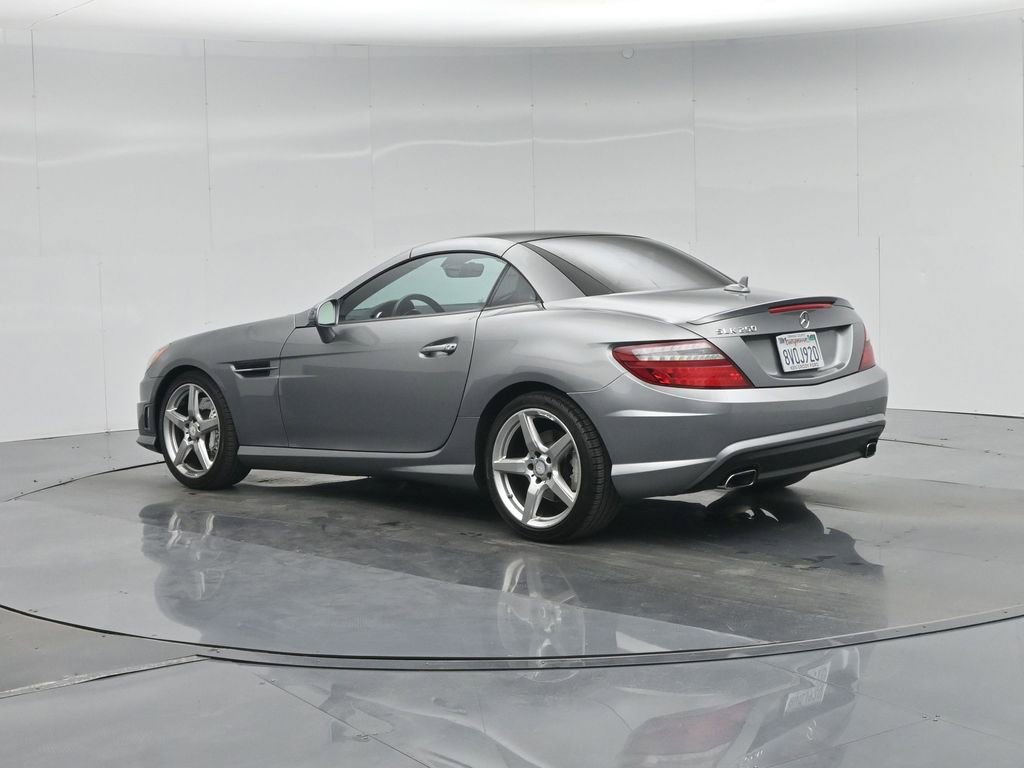 Used 2015 Mercedes-Benz SLK 250 image 5