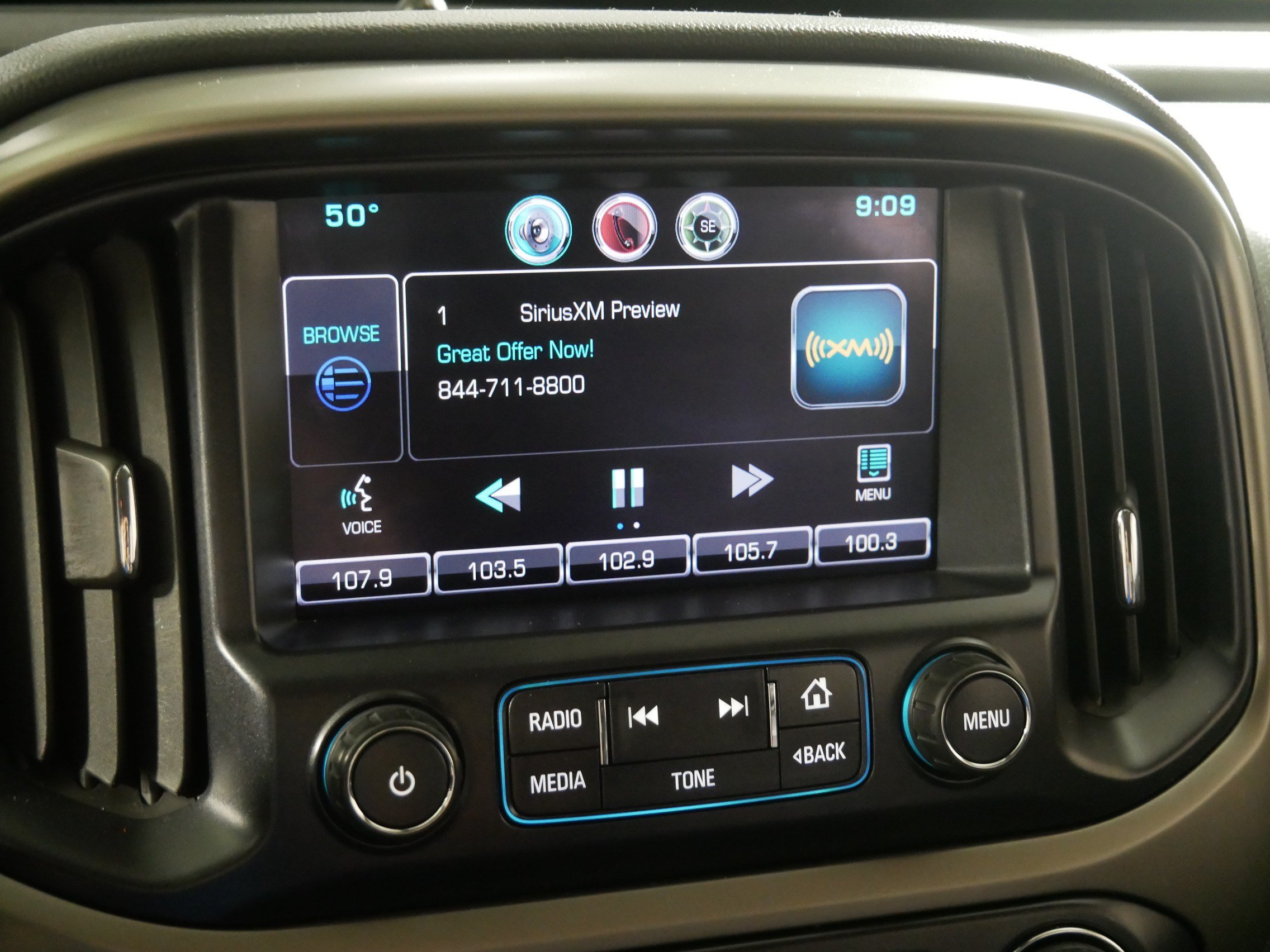 Used 2015 Chevrolet Colorado Z71 AWD/4WD image 22