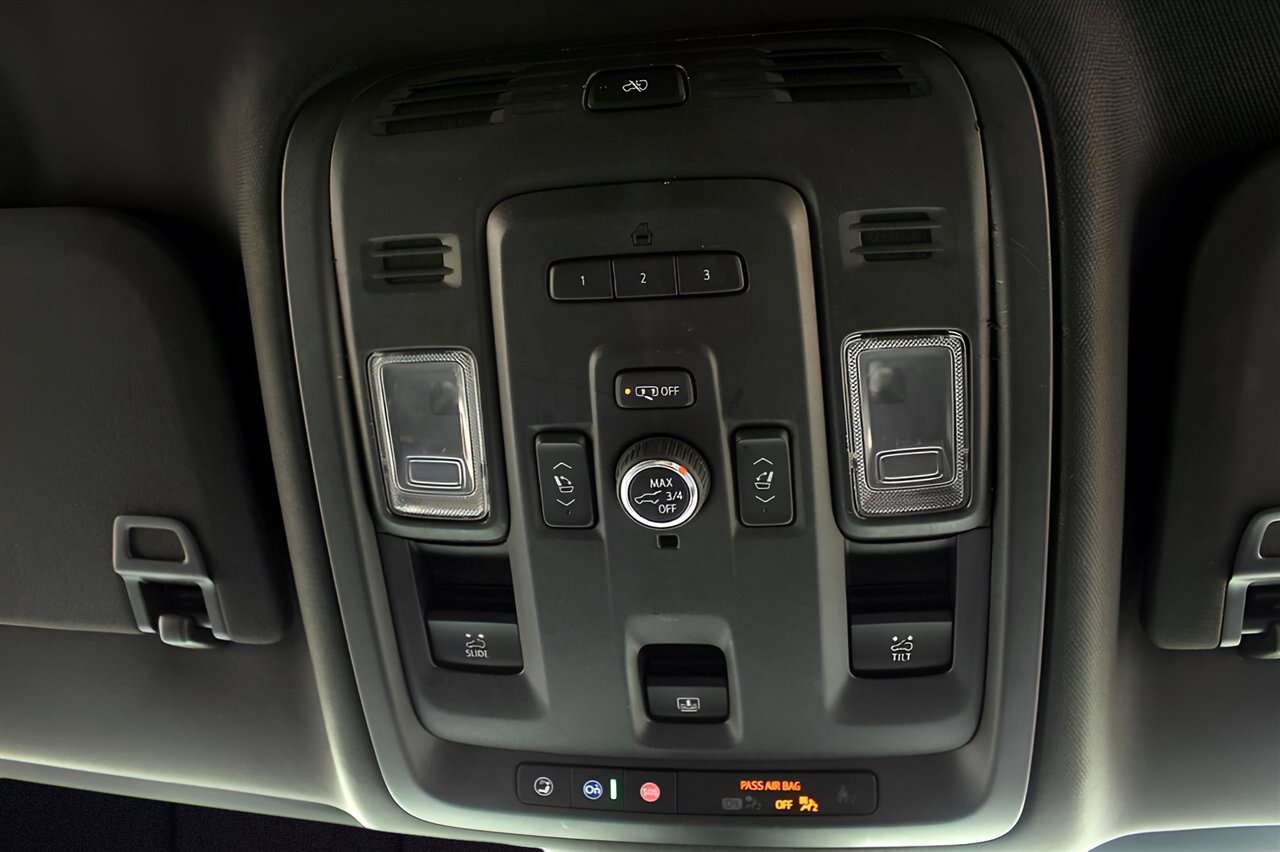 Used 2021 GMC Yukon XL Denali w/ Advanced Technology Package image 11