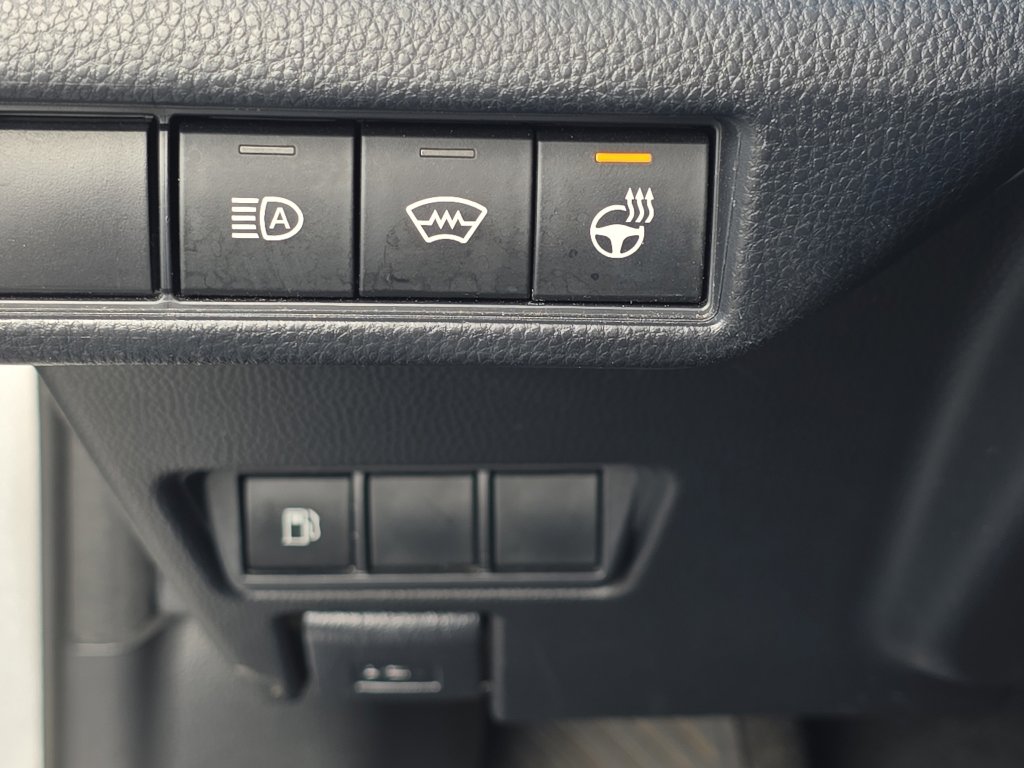 Used 2023 Toyota Prius XLE image 25