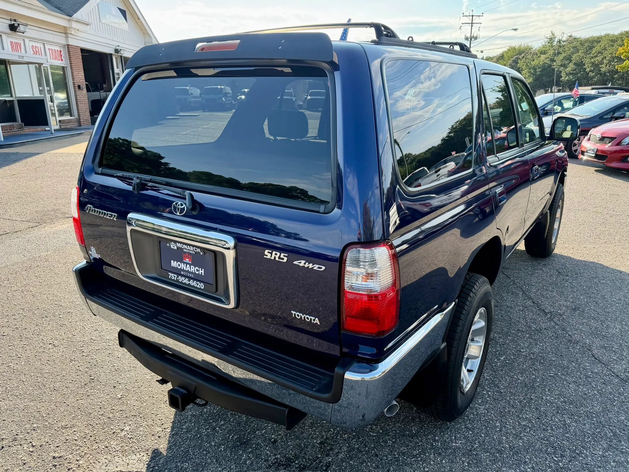 Used 2002 Toyota 4Runner SR5 AWD/4WD image 5