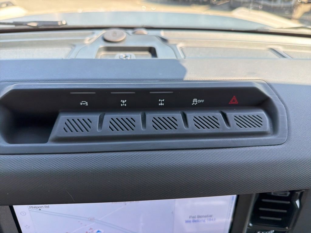 Certified 2025 Ford Bronco Badlands AWD/4WD image 31