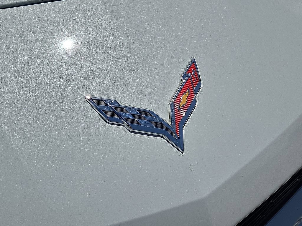 Used 2018 Chevrolet Corvette Grand Sport RWD image 11