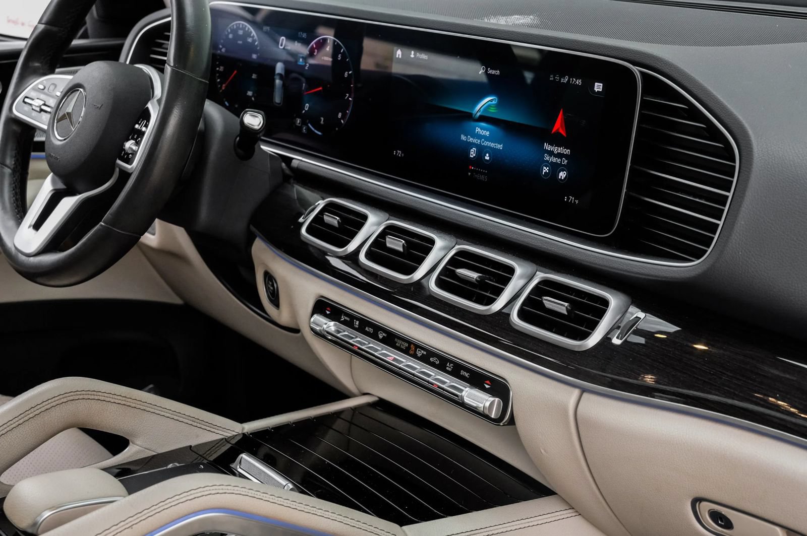 Used 2020 Mercedes-Benz GLE 350 image 27