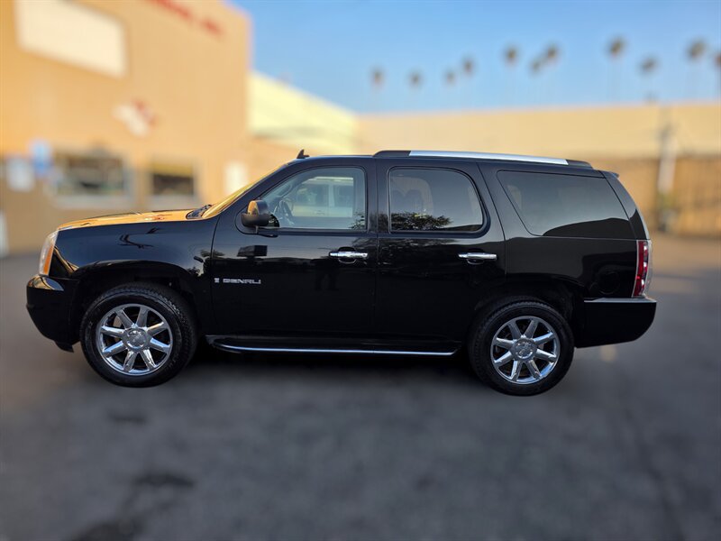 Used 2008 GMC Yukon Denali AWD/4WD image 6
