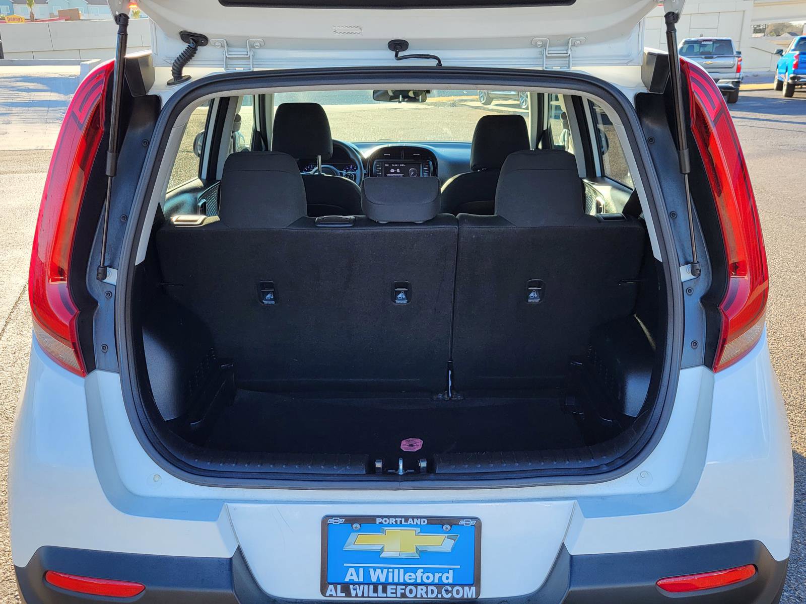 Used 2022 Kia Soul LX w/ Technology Package image 12