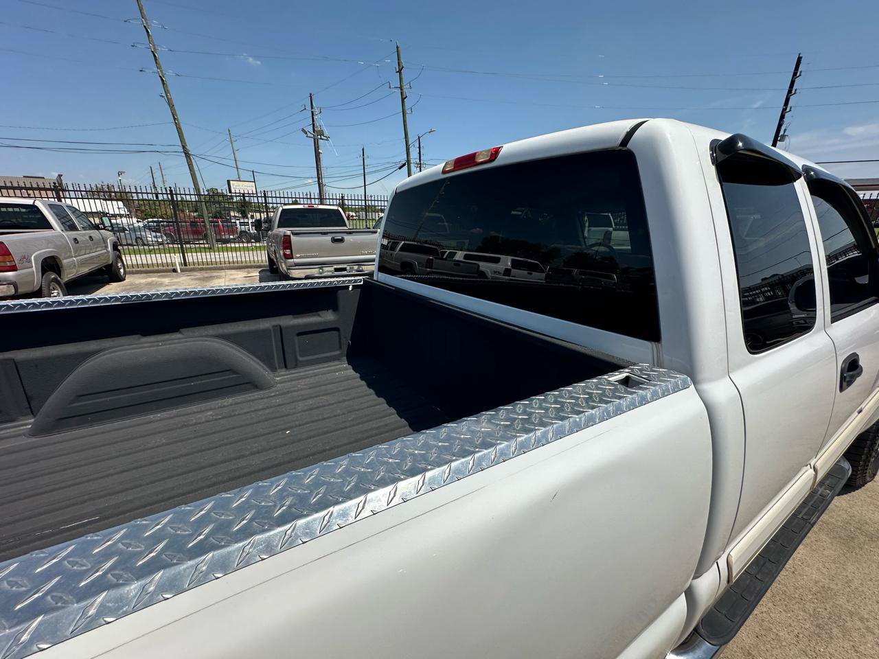 Used 2007 Chevrolet Silverado 1500 LT w/ Extended Cab Value Package AWD/4WD image 28