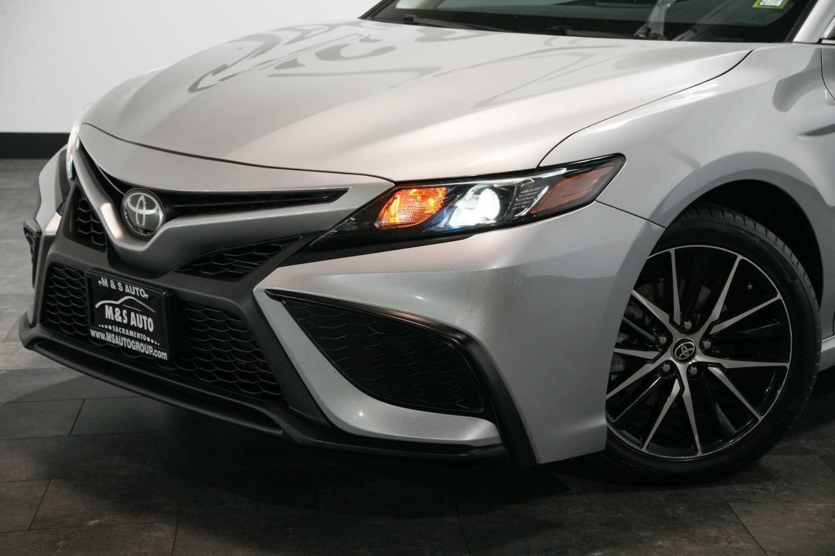 Used 2021 Toyota Camry SE FWD image 10
