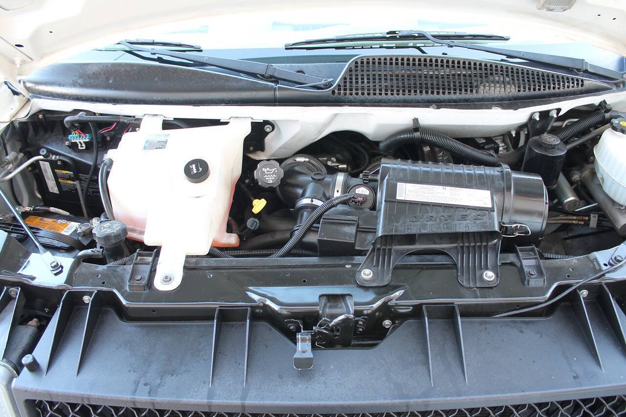 Used 2006 Chevrolet Express 1500 RWD image 14
