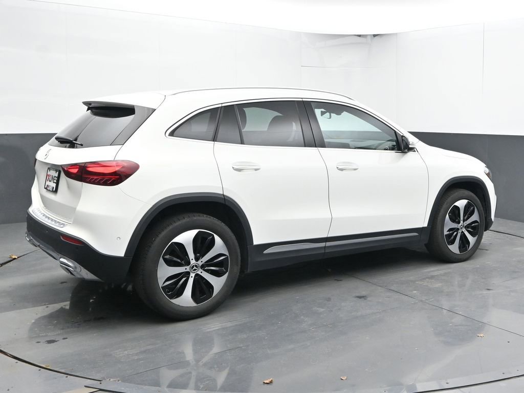 Used 2025 Mercedes-Benz GLA 250 image 11