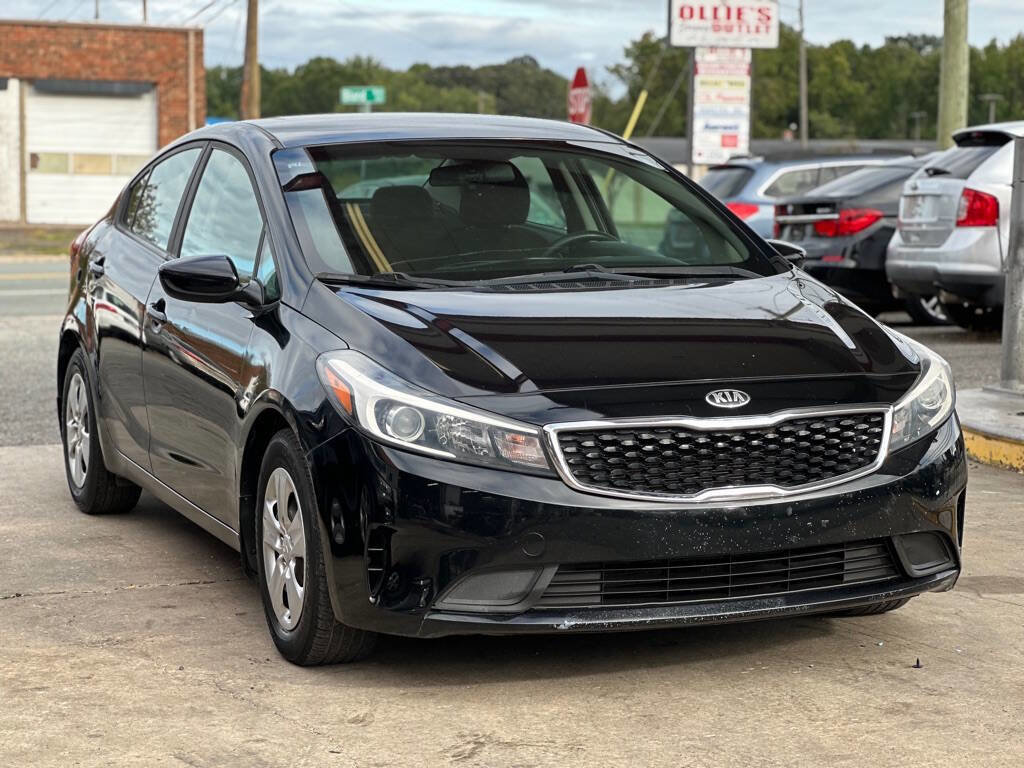 Used 2018 Kia Forte LX image 1