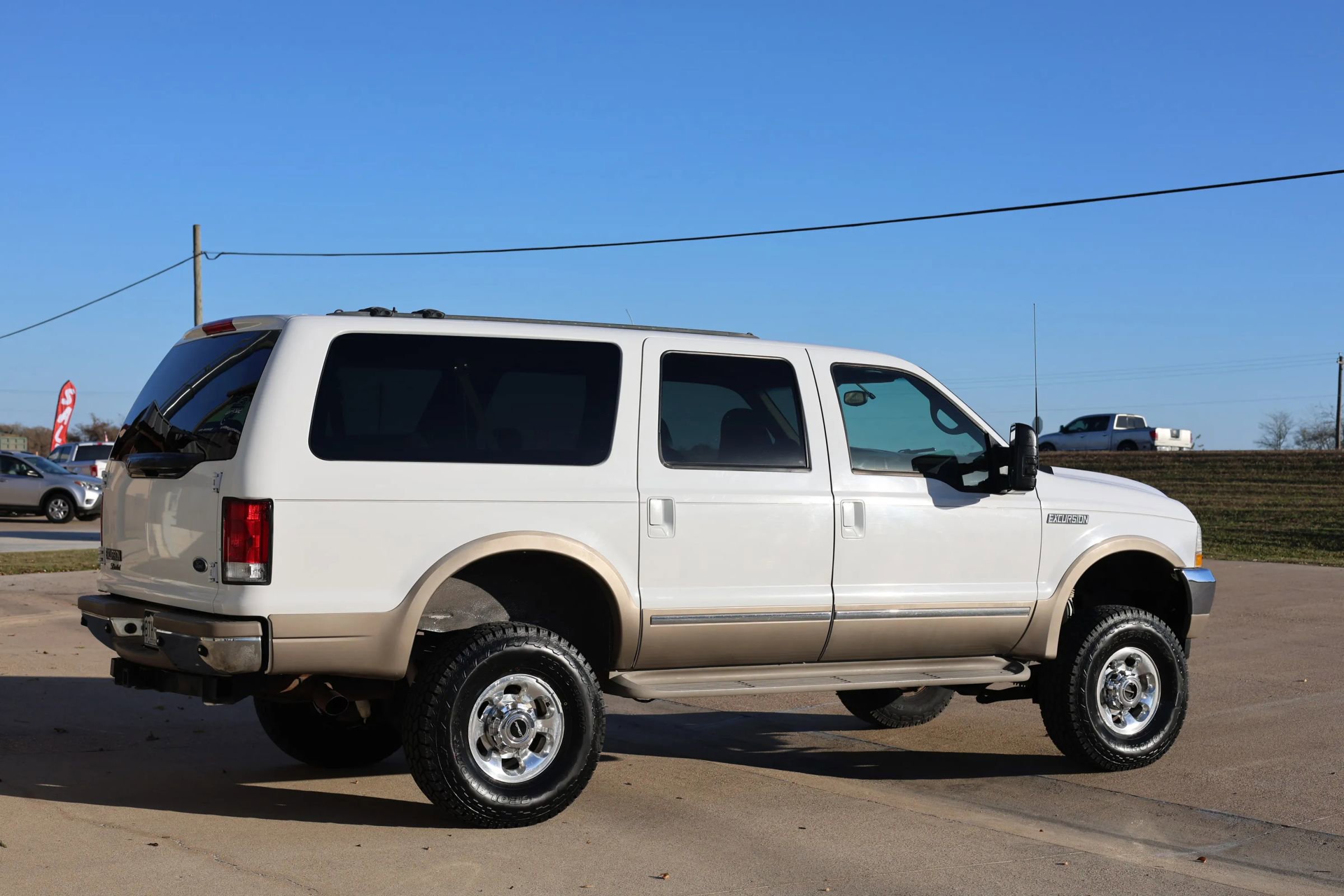Used 2002 Ford Excursion Limited image 3