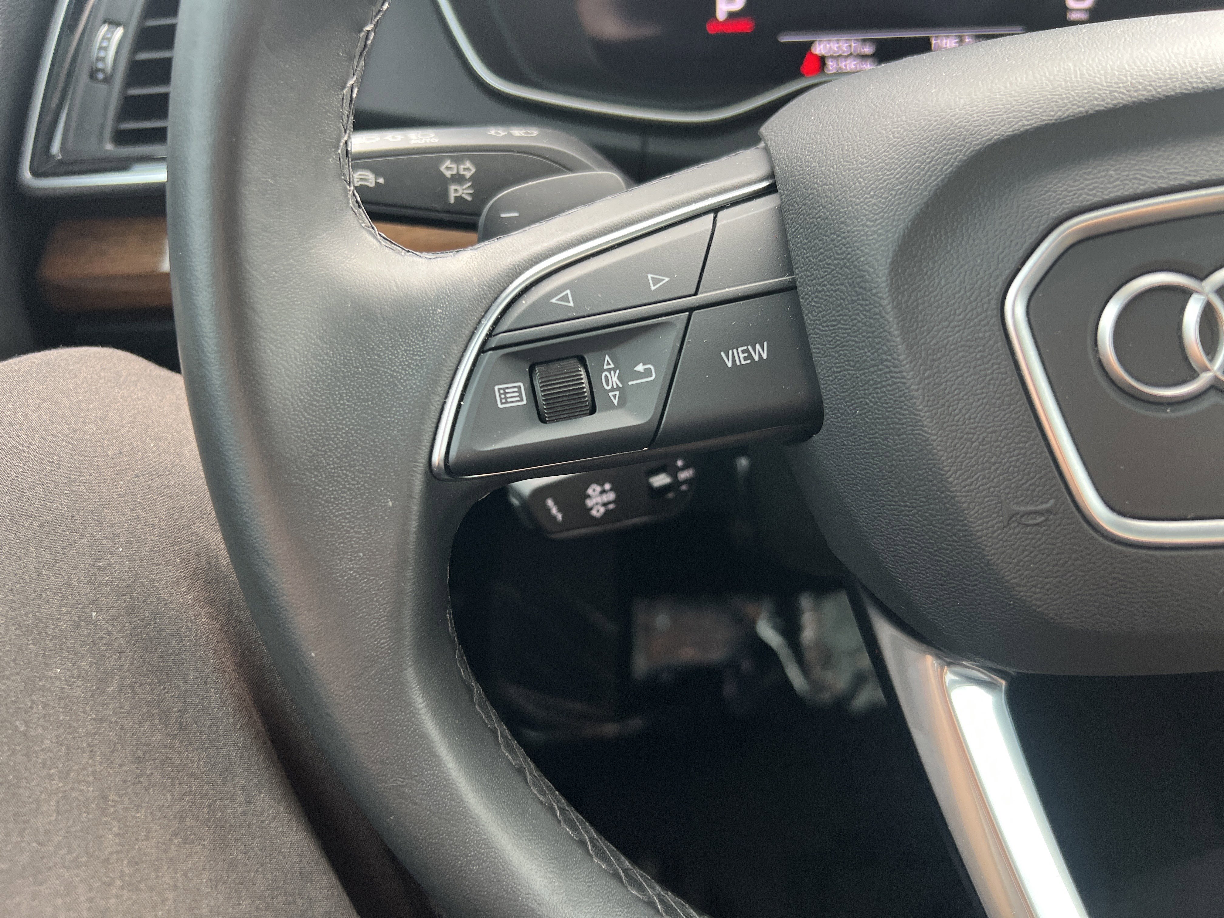 Used 2023 Audi Q5 2.0T Premium Plus w/ Premium Plus Package image 19