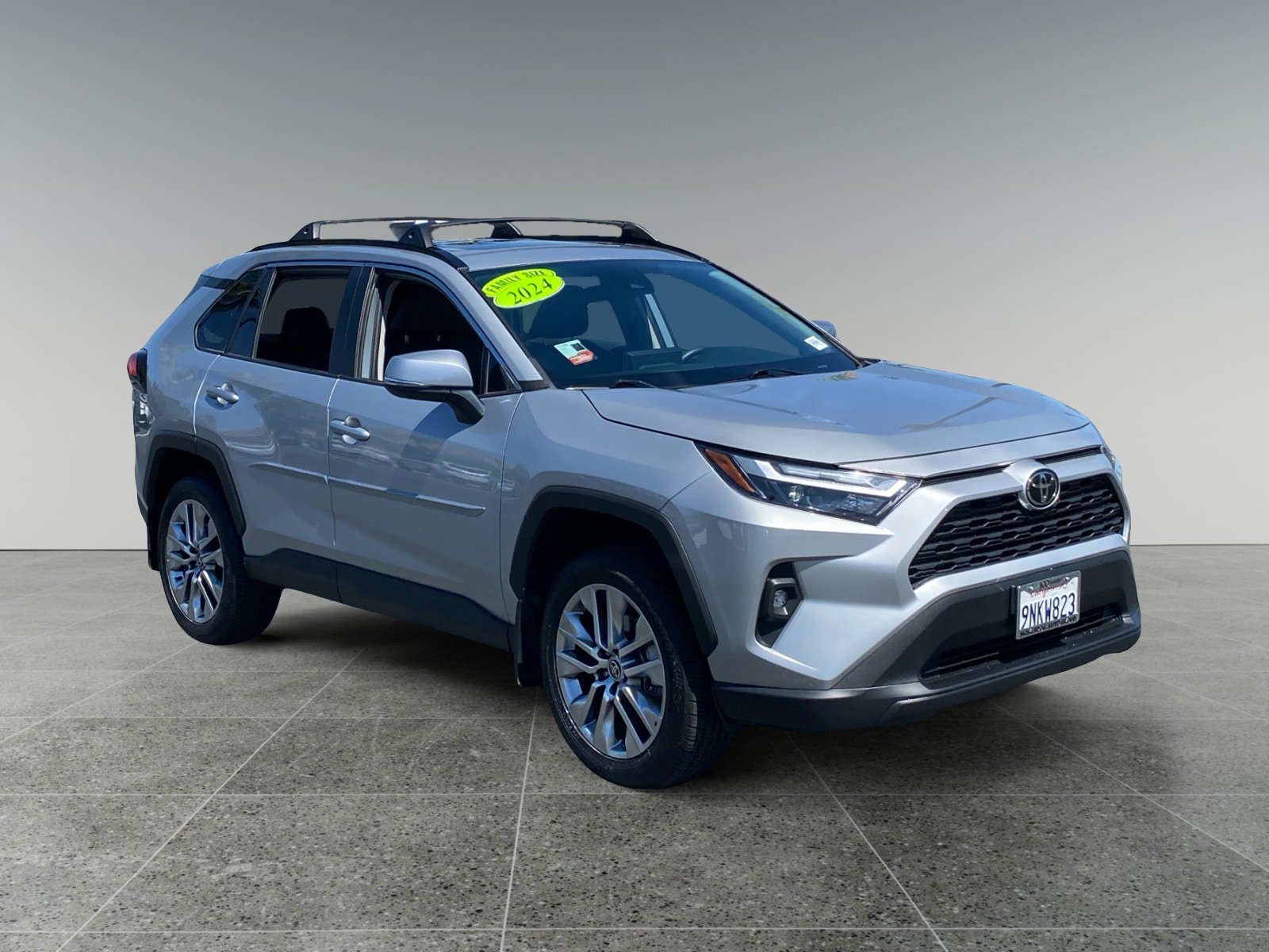 Used 2024 Toyota RAV4 XLE Premium AWD/4WD image 7