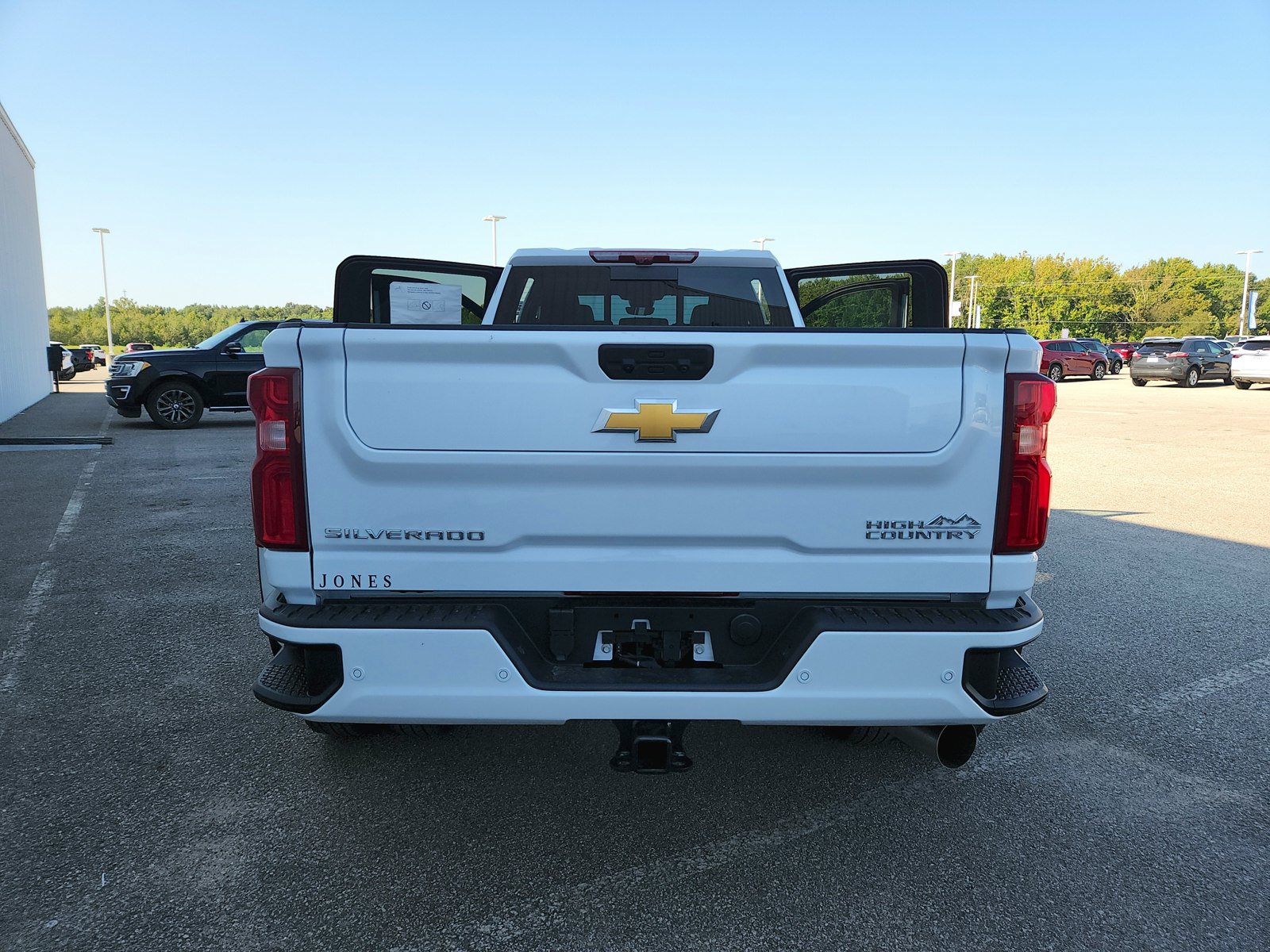 New 2026 Chevrolet Silverado 3500 High Country w/ High Country Premium Package AWD/4WD image 17