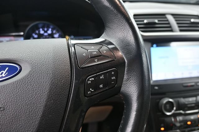 Used 2018 Ford Explorer XLT w/ Equipment Group 202A AWD/4WD image 20