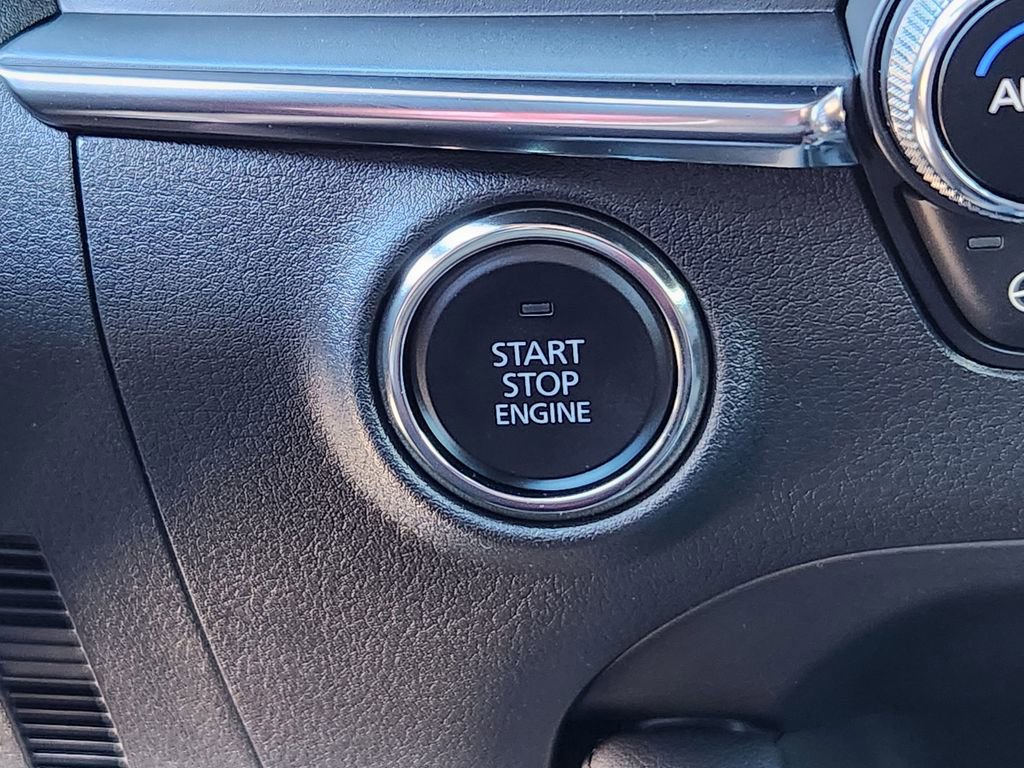 New 2026 MAZDA MAZDA3 Hatchback w/Premium Plus Pkg image 11