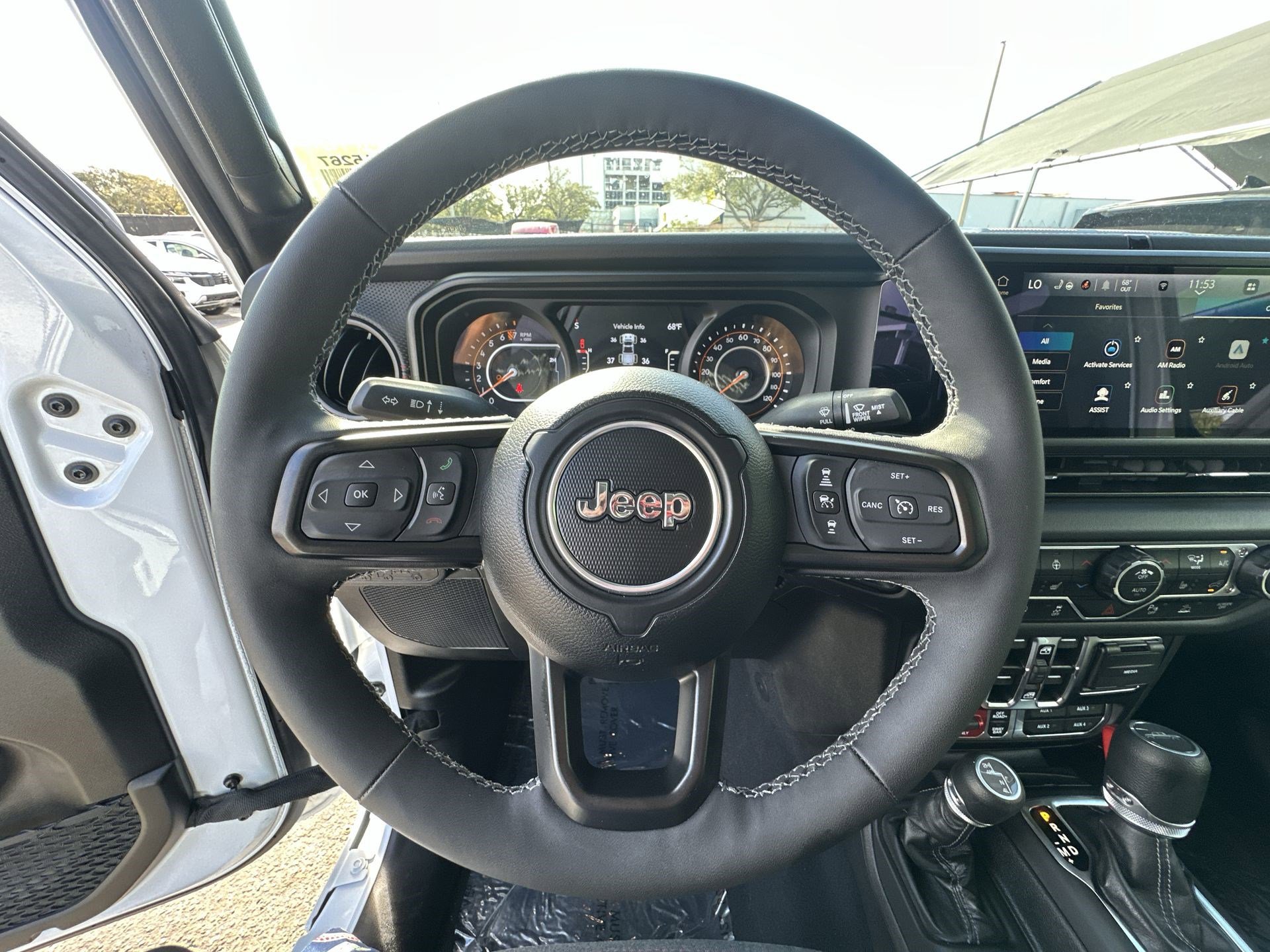 Used 2025 Jeep Gladiator Rubicon w/ Safety Group image 11