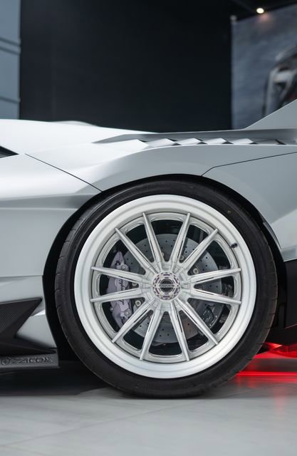 Used 2025 Lamborghini Revuelto AWD/4WD image 26