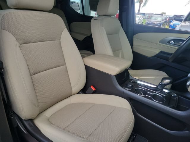 Used 2022 Chevrolet Traverse LS FWD image 23