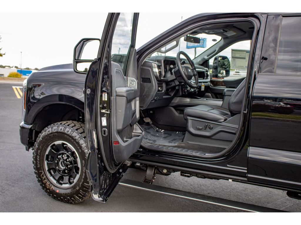 New 2026 Ford F250 Lariat image 17