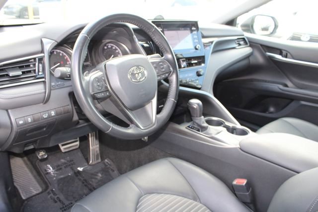 Used 2021 Toyota Camry SE w/ Carpet Mat Package (TMS) image 11