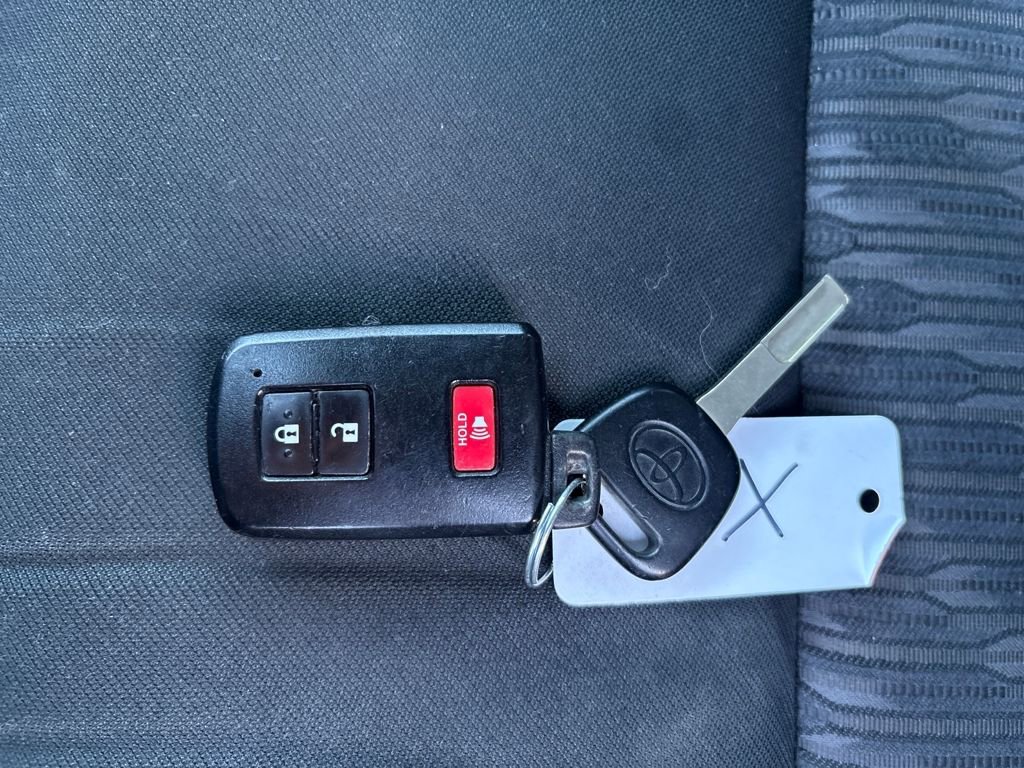 Used 2020 Toyota Tundra SR5 image 35