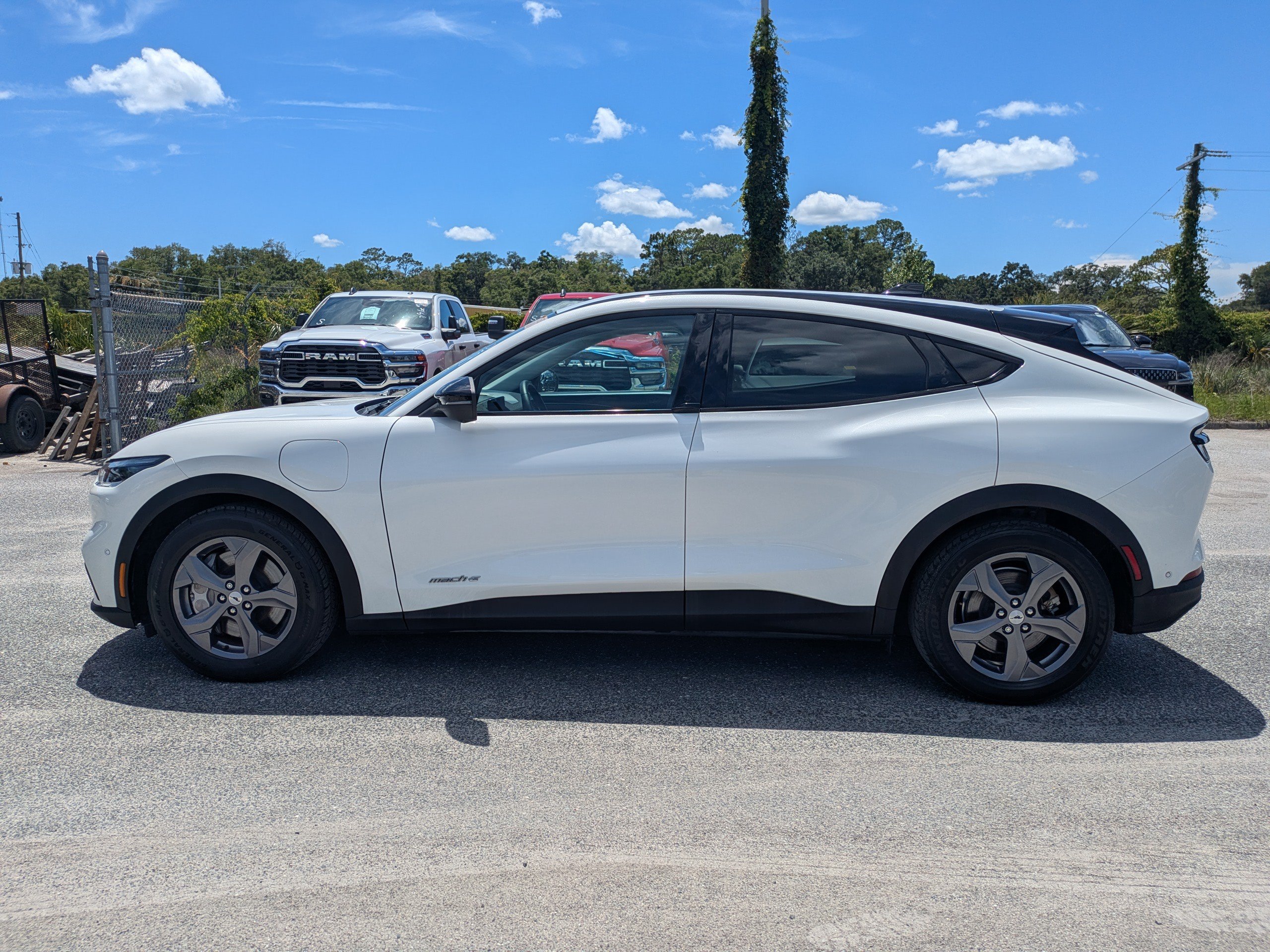 Used 2023 Ford Mustang Mach-E Select RWD image 7
