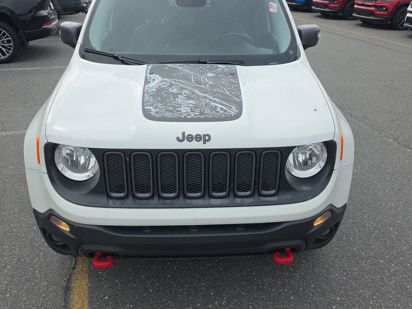 Used 2017 Jeep Renegade Trailhawk AWD/4WD image 3