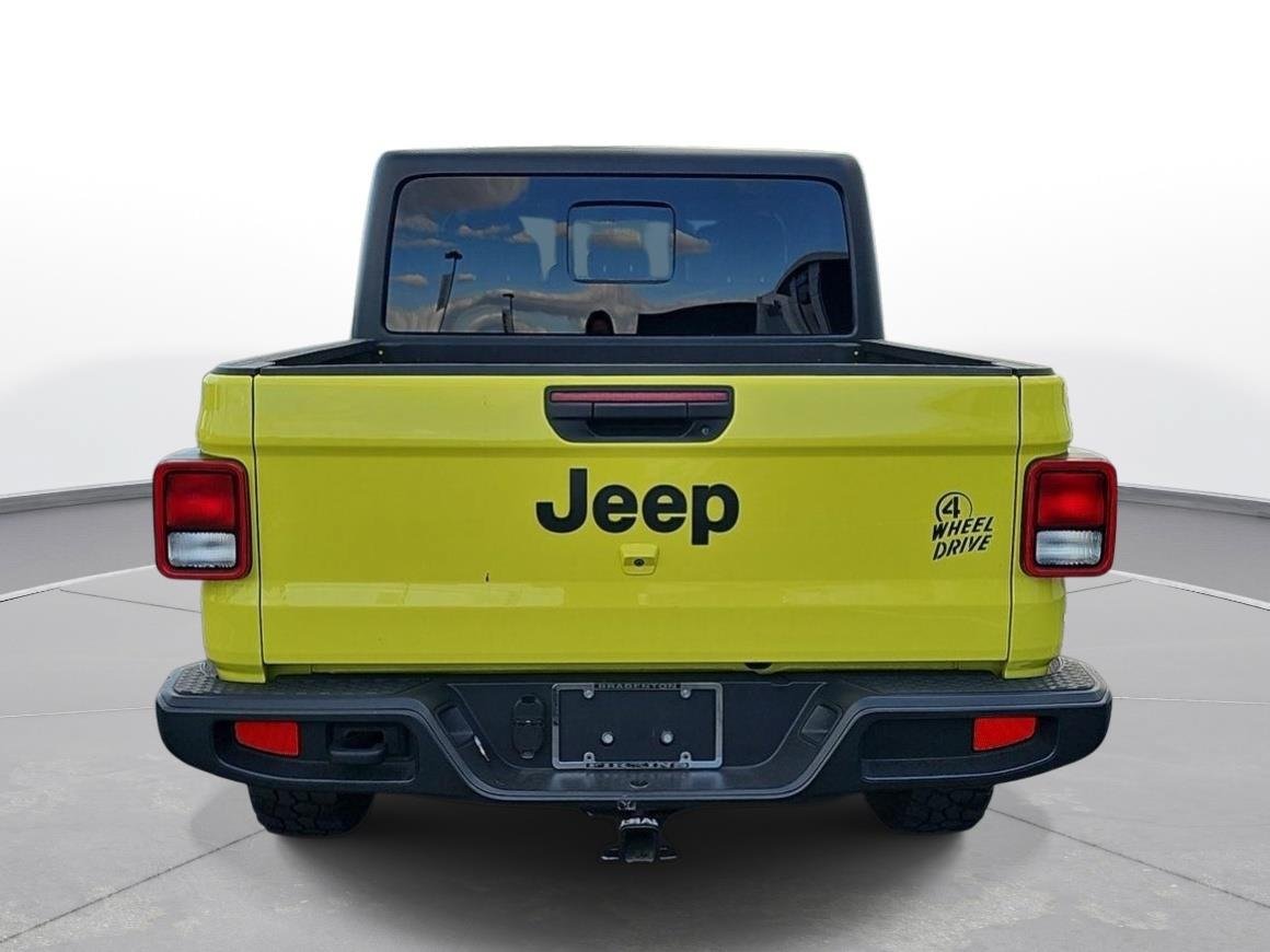 Used 2023 Jeep Gladiator Sport AWD/4WD image 7