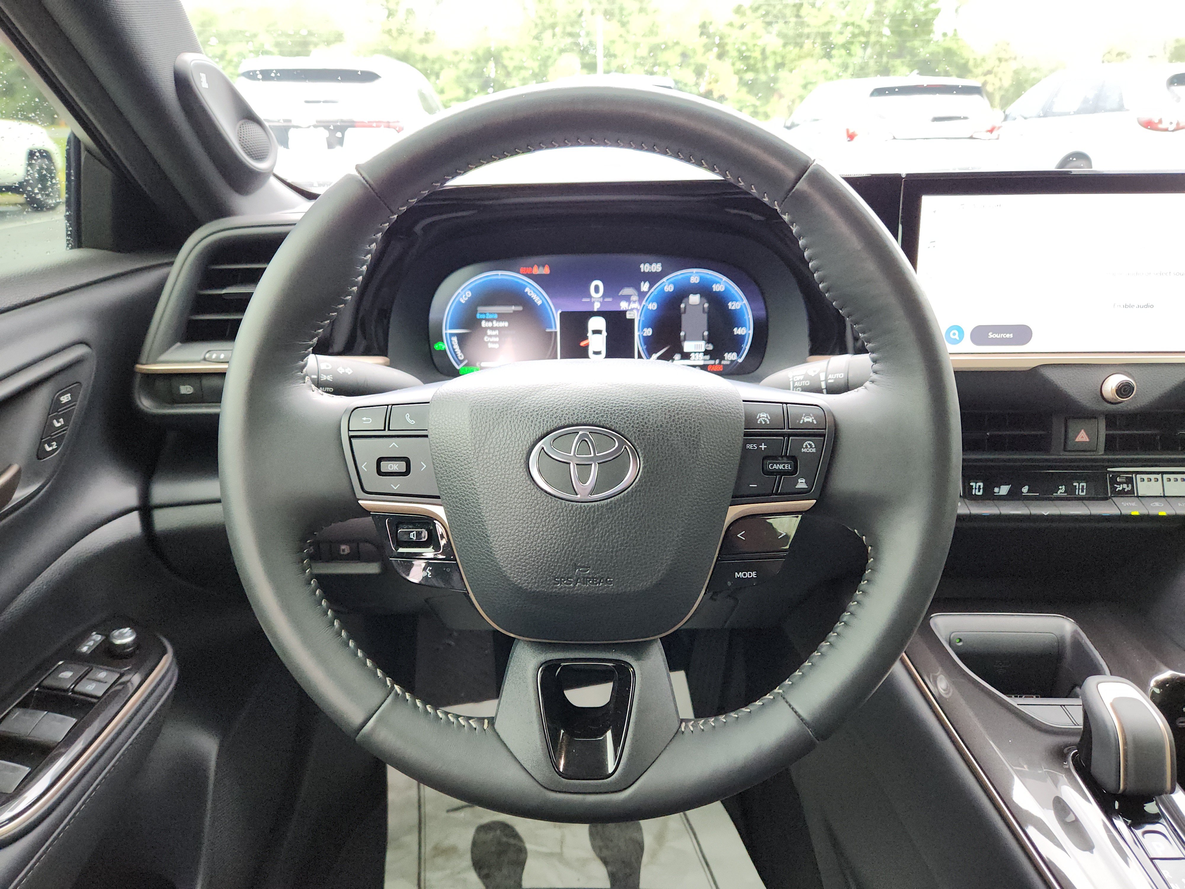Used 2024 Toyota Crown AWD/4WD image 19